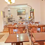 Guest house Alsos House