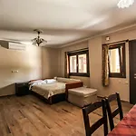 Alsos House 4*